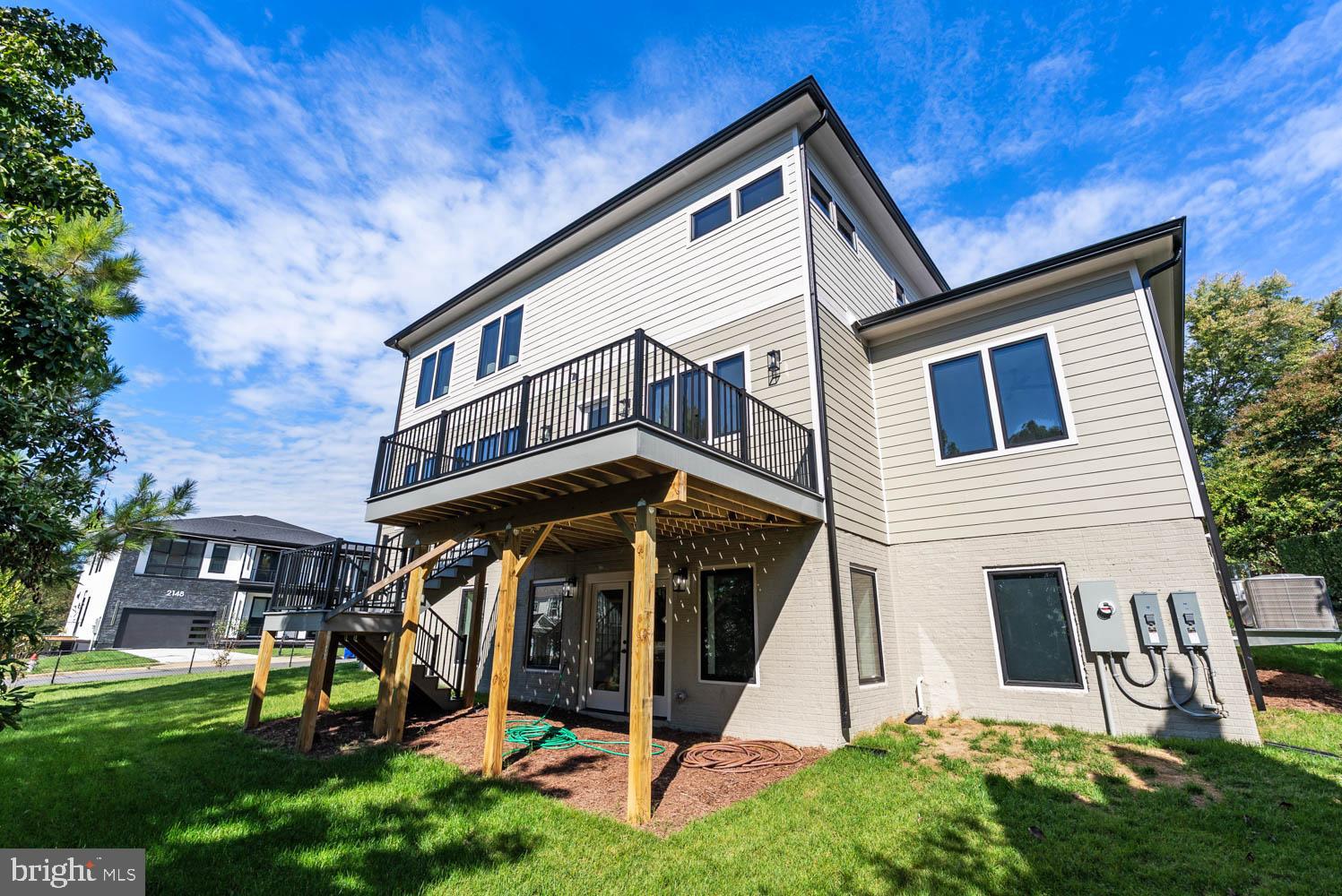 POWHATAN HILLS - Residential