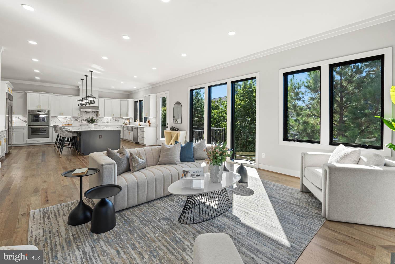 POWHATAN HILLS - Residential