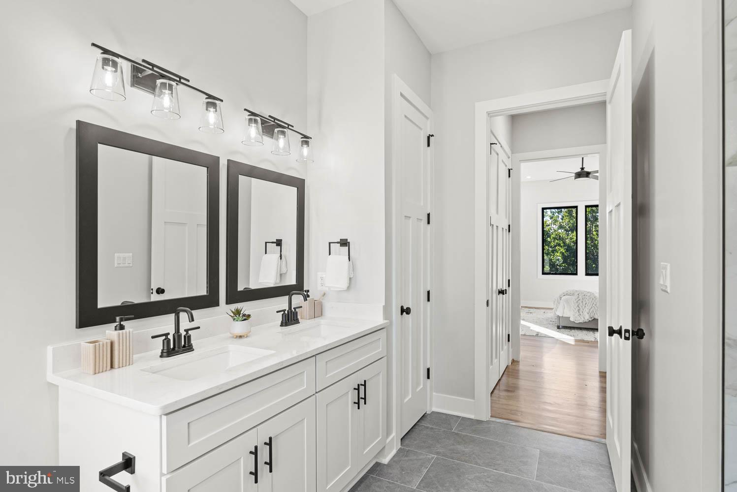 POWHATAN HILLS - Residential