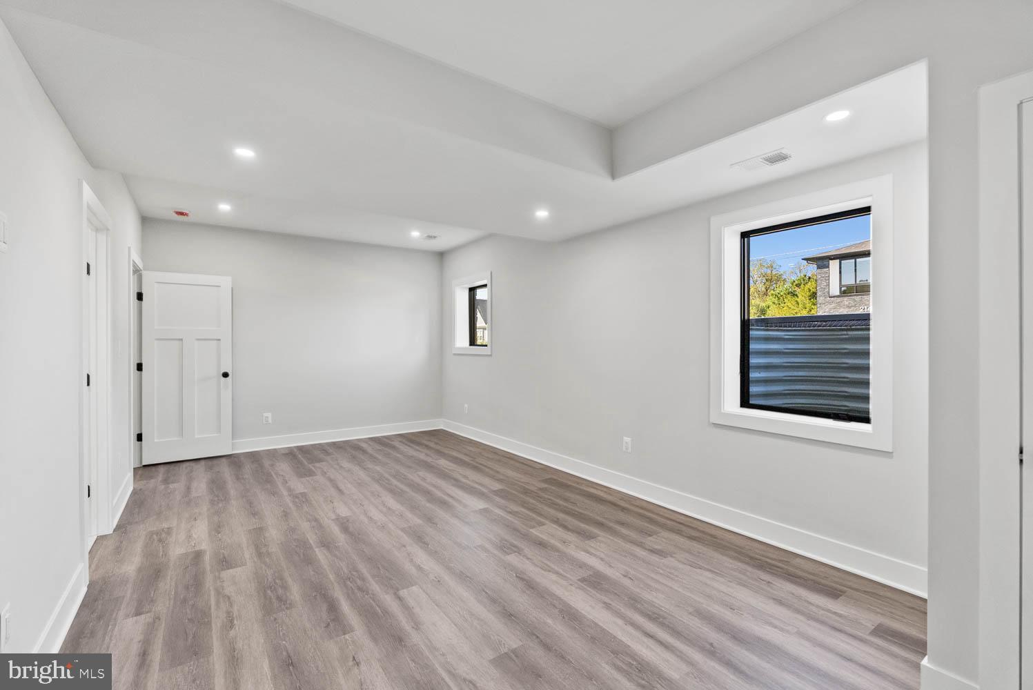 POWHATAN HILLS - Residential