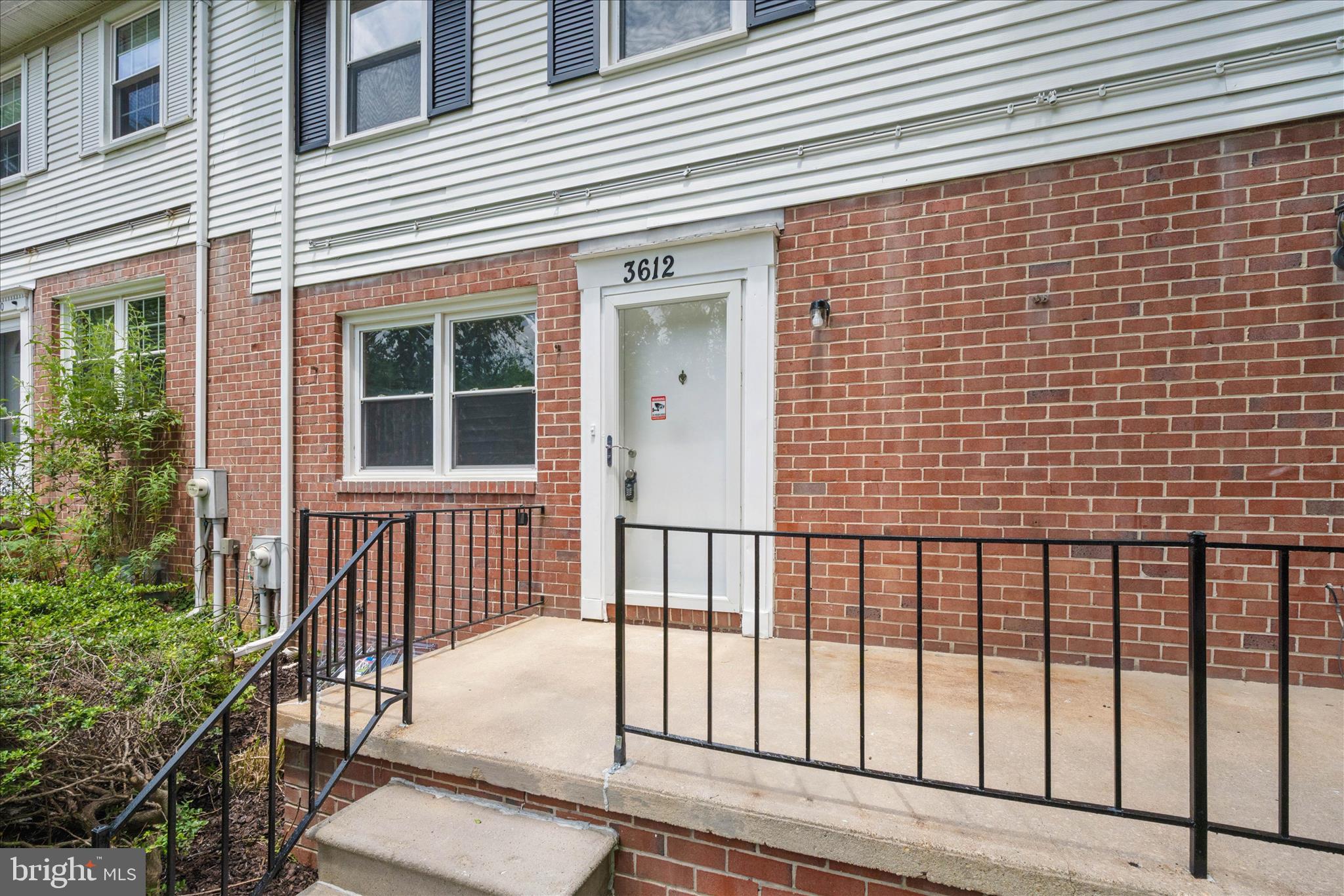 3612 ROCKBERRY
