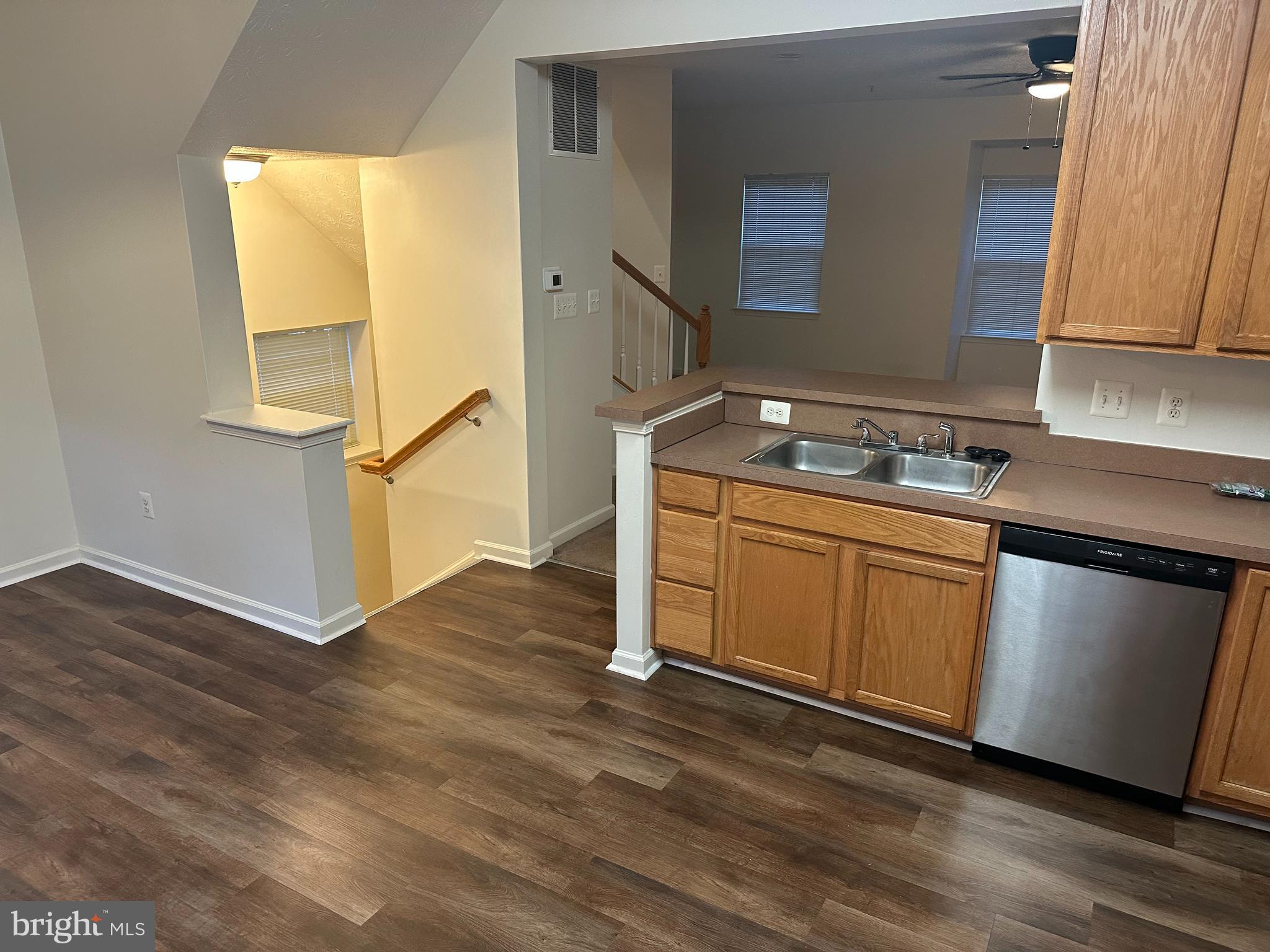 TANYARD SPRINGS - Residential Lease