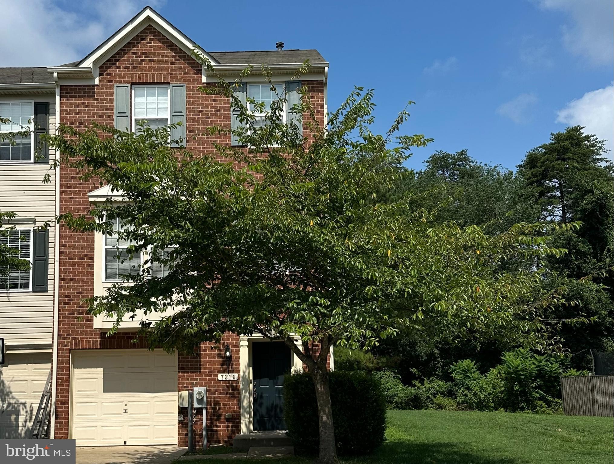 TANYARD SPRINGS - Residential Lease