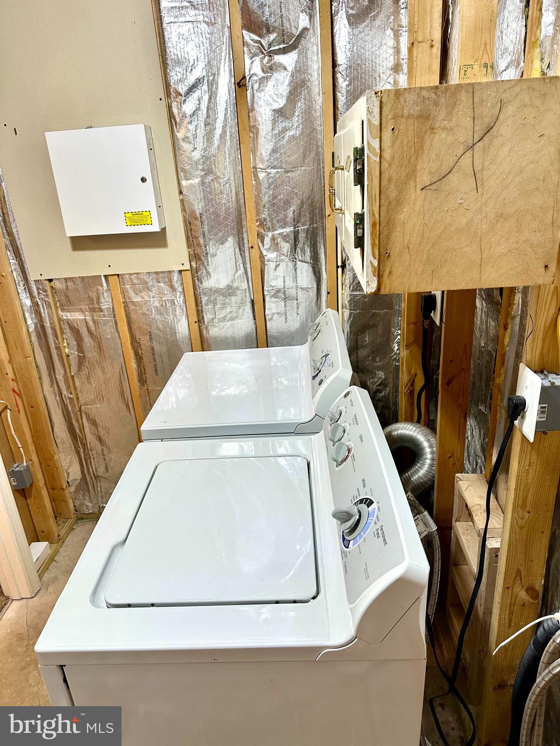 TANYARD SPRINGS - Residential Lease