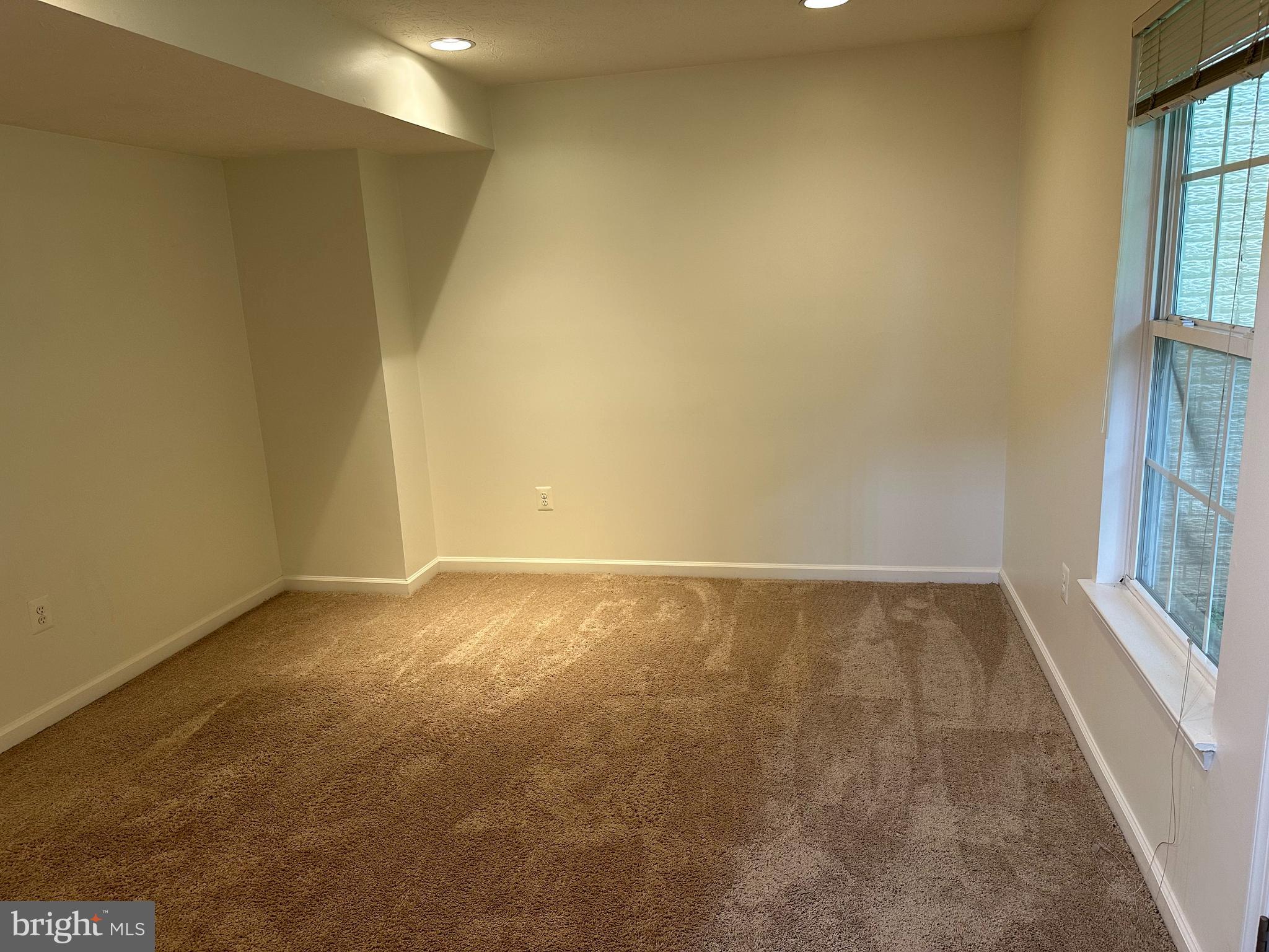 TANYARD SPRINGS - Residential Lease