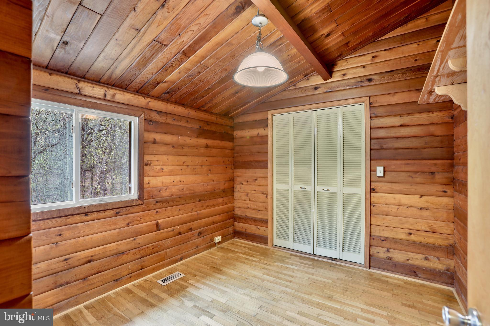 SHANNONDALE - Residential