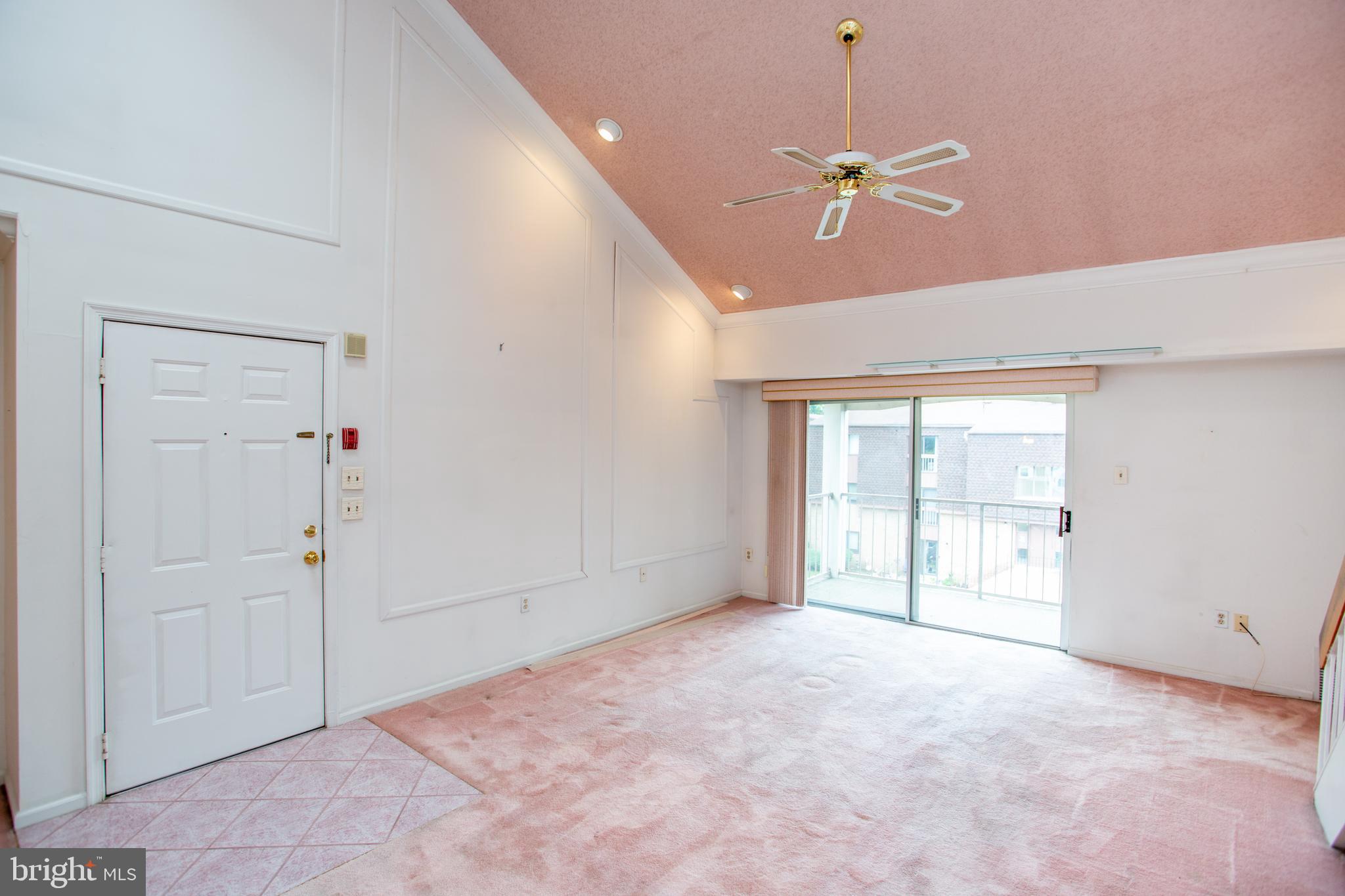 73305 DELAIRE LANDING ROAD 305