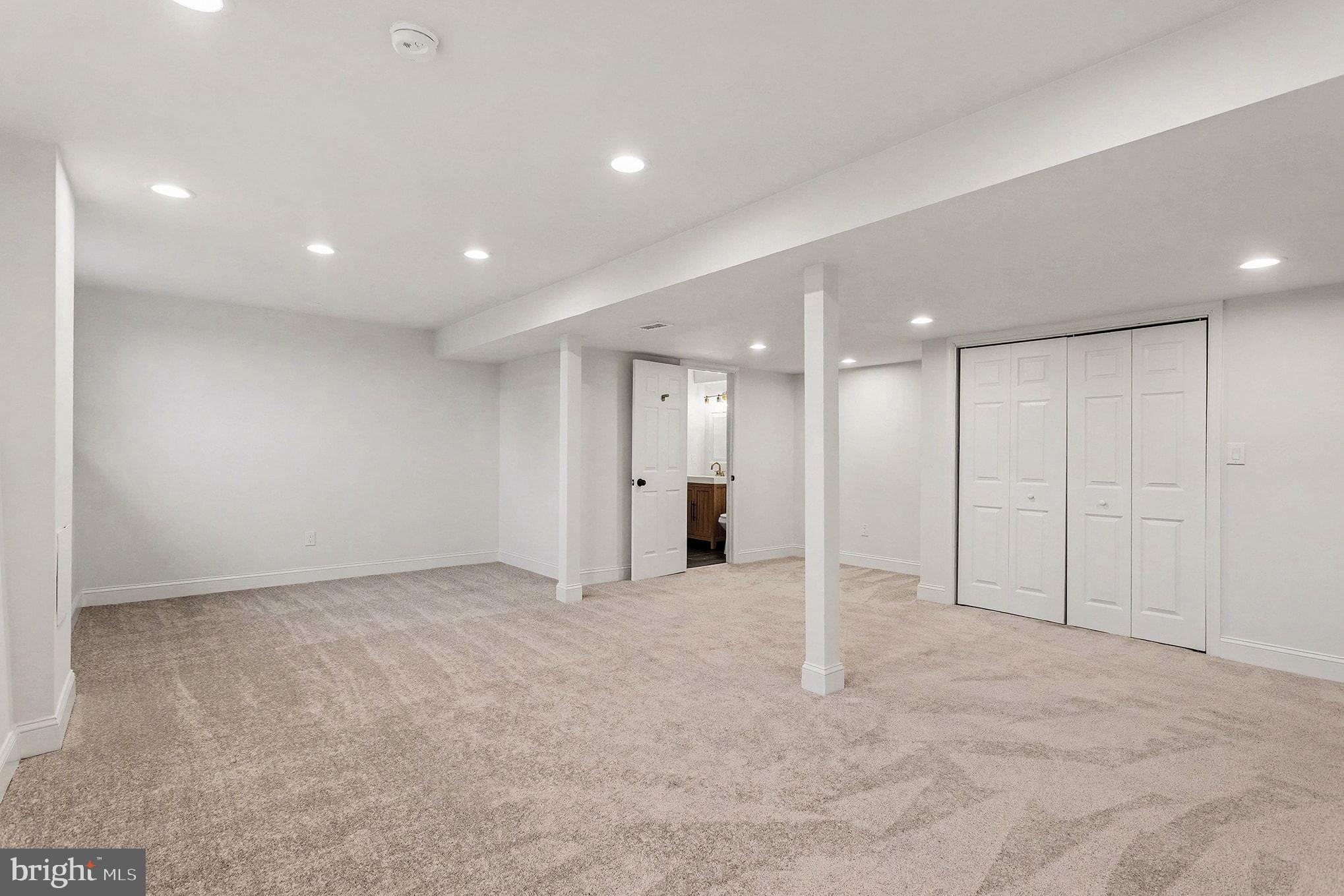 ORCHARD HILLS - Residential