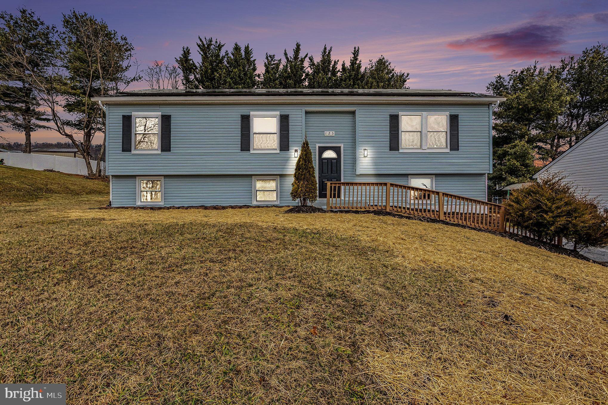 ORCHARD HILLS - Residential