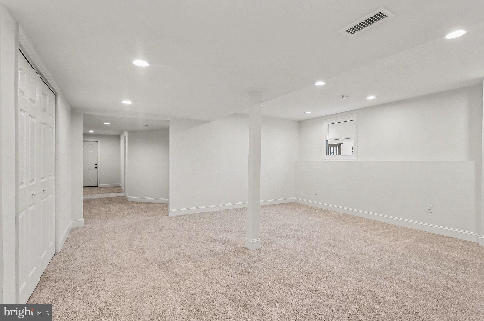 ORCHARD HILLS - Residential