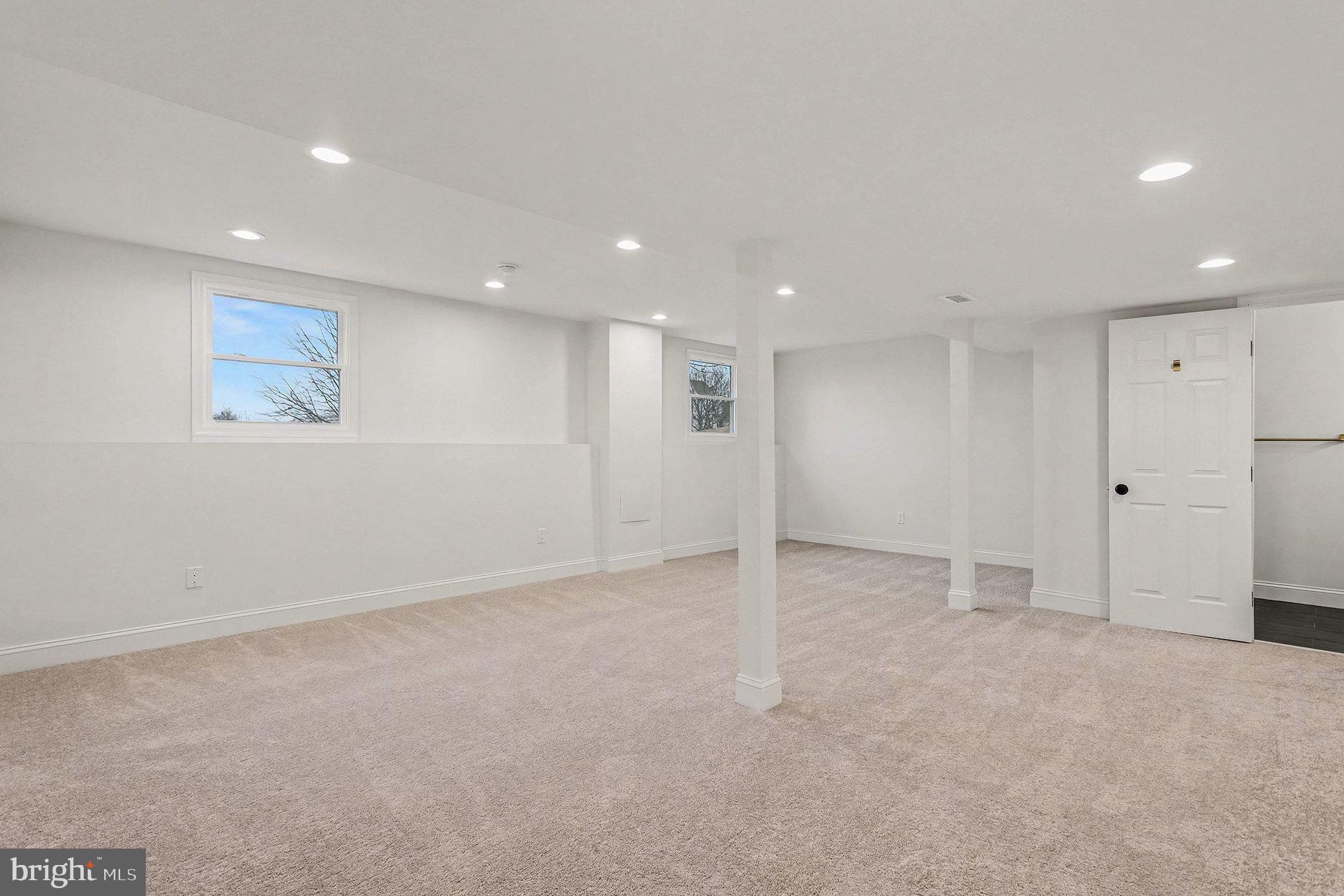 ORCHARD HILLS - Residential