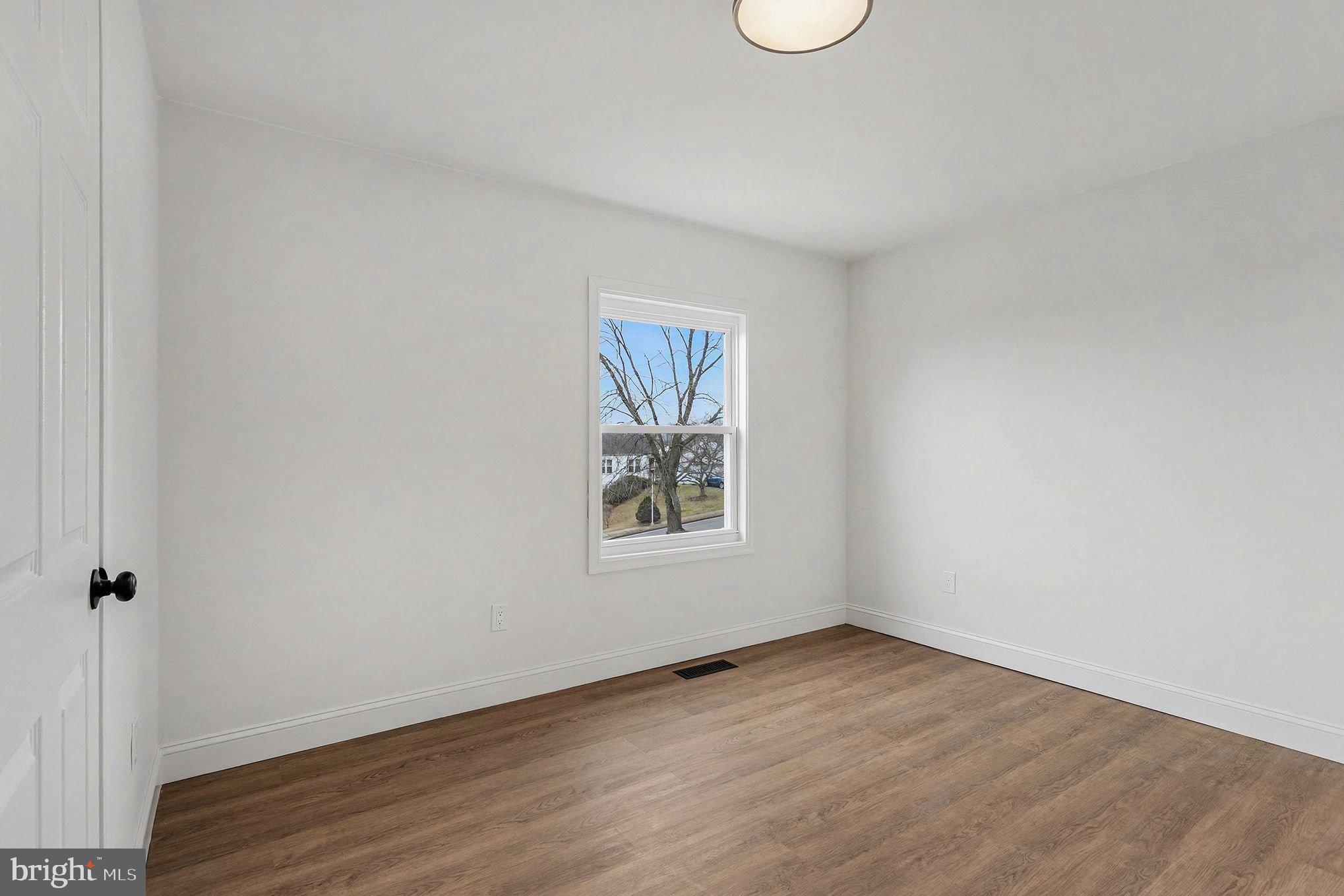 ORCHARD HILLS - Residential