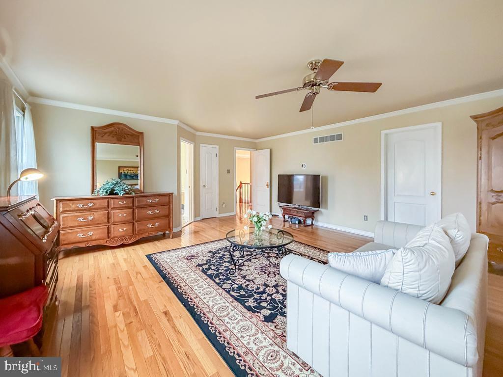 BLUE BELL CC - Residential