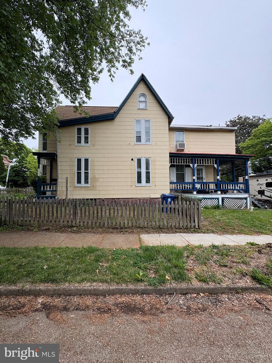 Single-family home featuring 3beds, 1.5baths, plus a converted attic loft with windows offering additional living space. Includes a back patio and front fencing. Recent updates include a newer heating system, sewer line connection, roof, water heater, and electrical panel. Kitchen was updated with cabinets in good condition. Original floors ready for refinishing. Zoned for RV use in the back. Located on city water with power active. Great opportunity with room to add value.