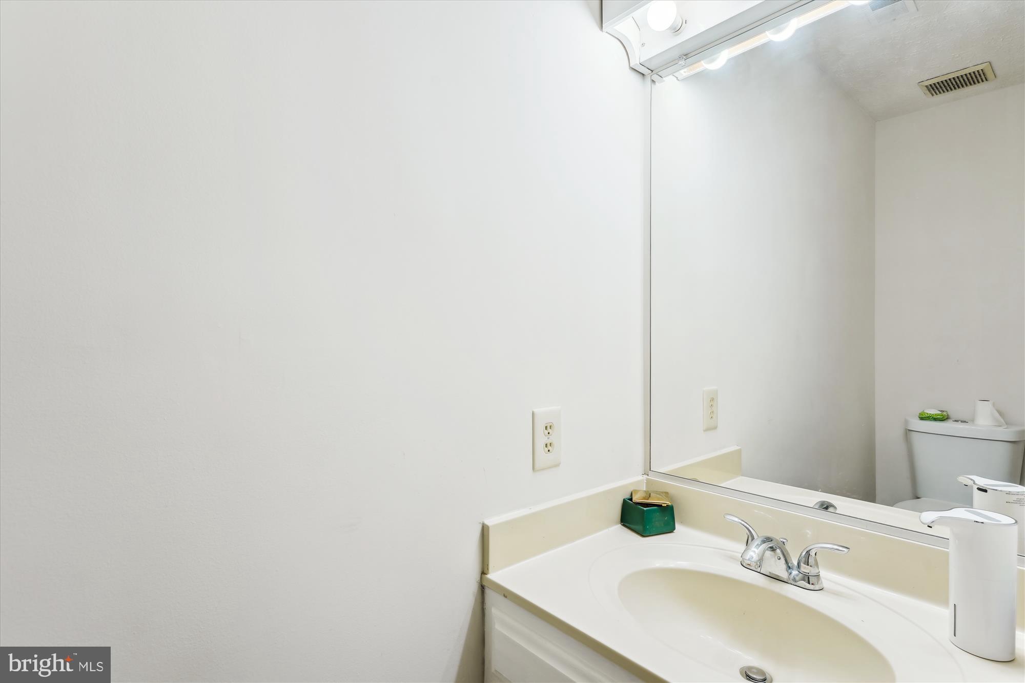 FERNSHIRE FARMS - Residential Lease