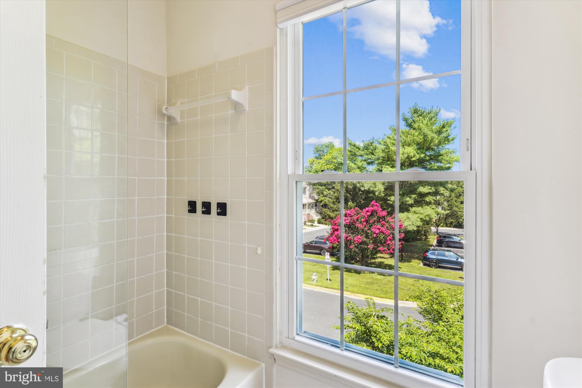 FERNSHIRE FARMS - Residential Lease