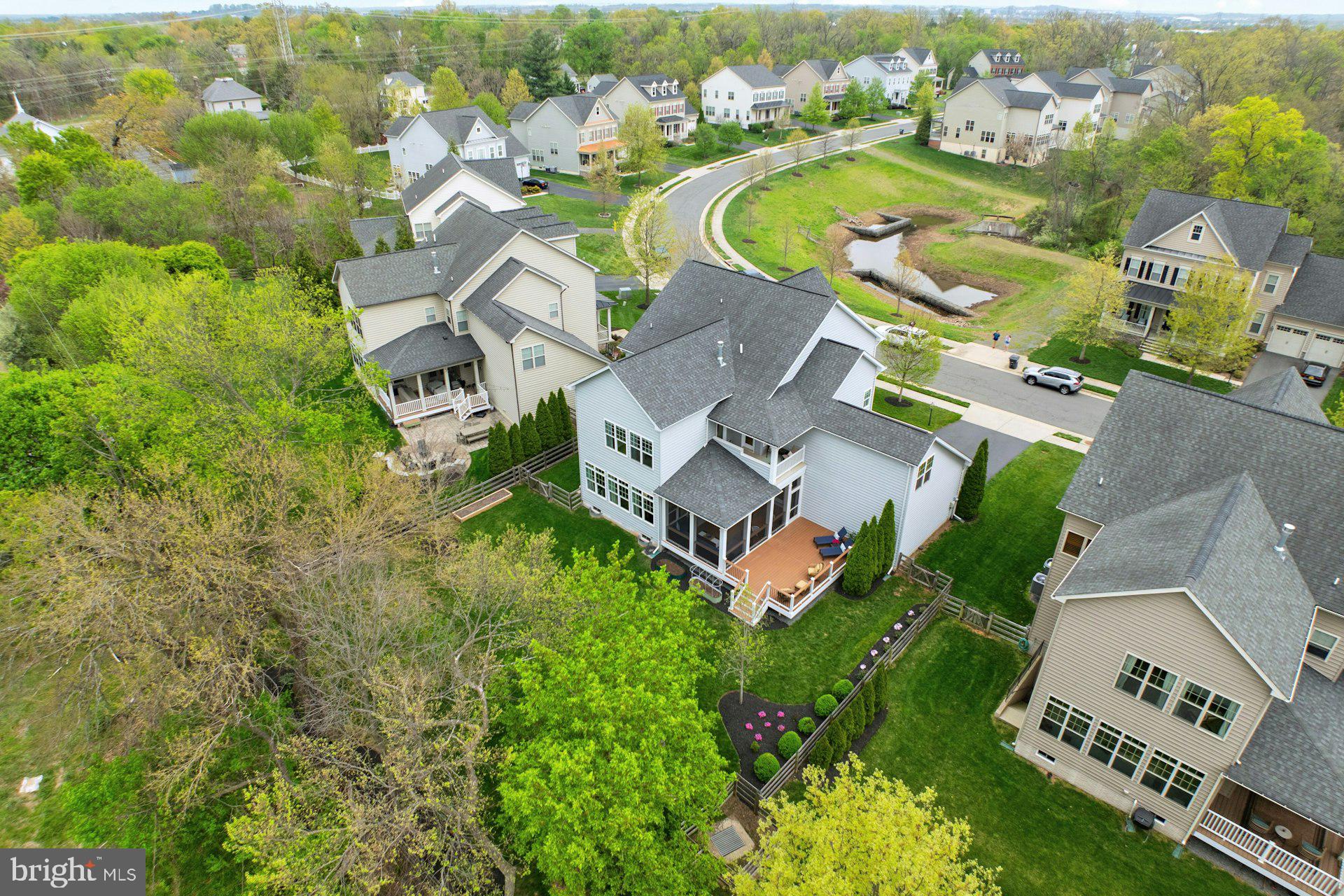 ASHBURN PLACE - Residential