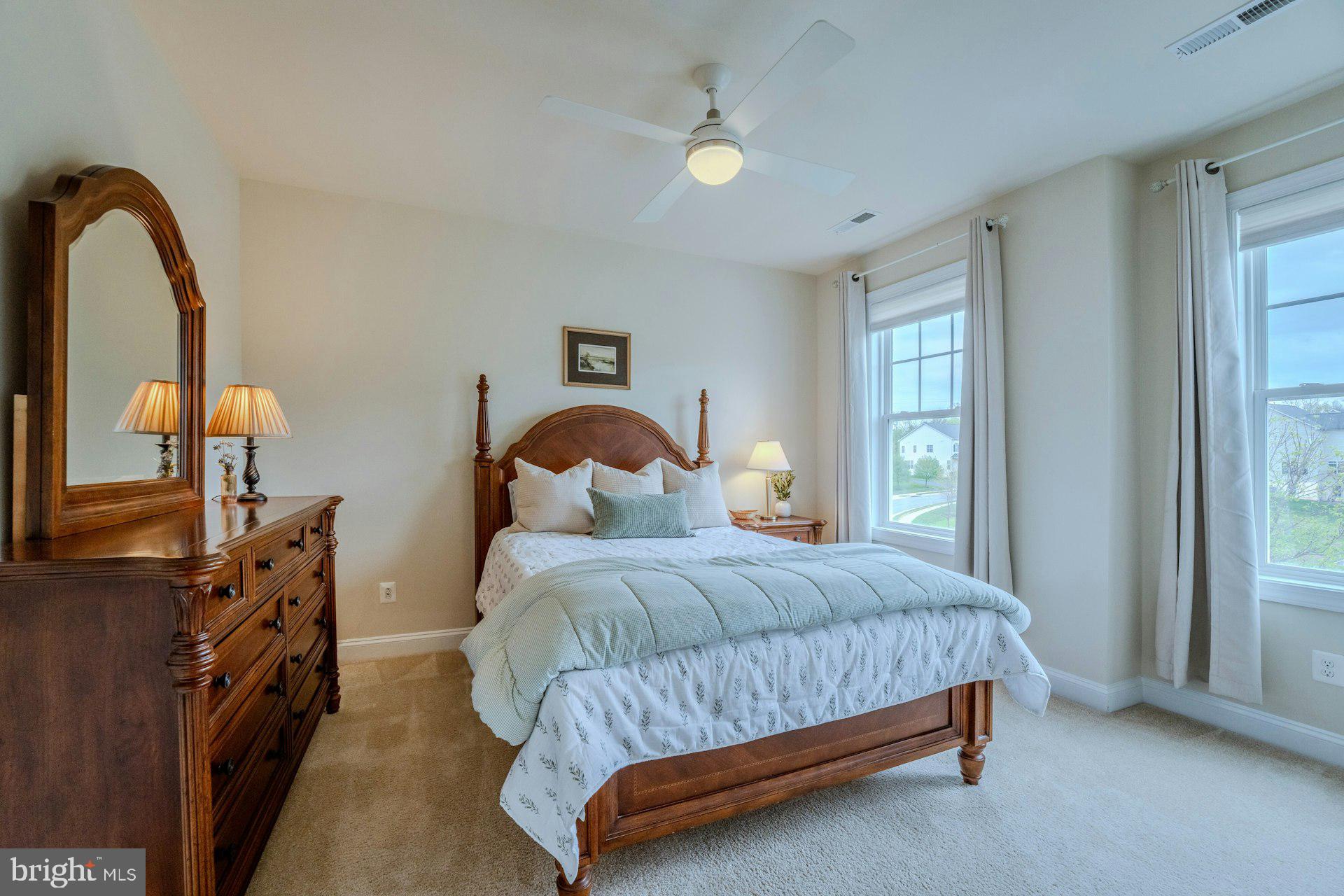 ASHBURN PLACE - Residential