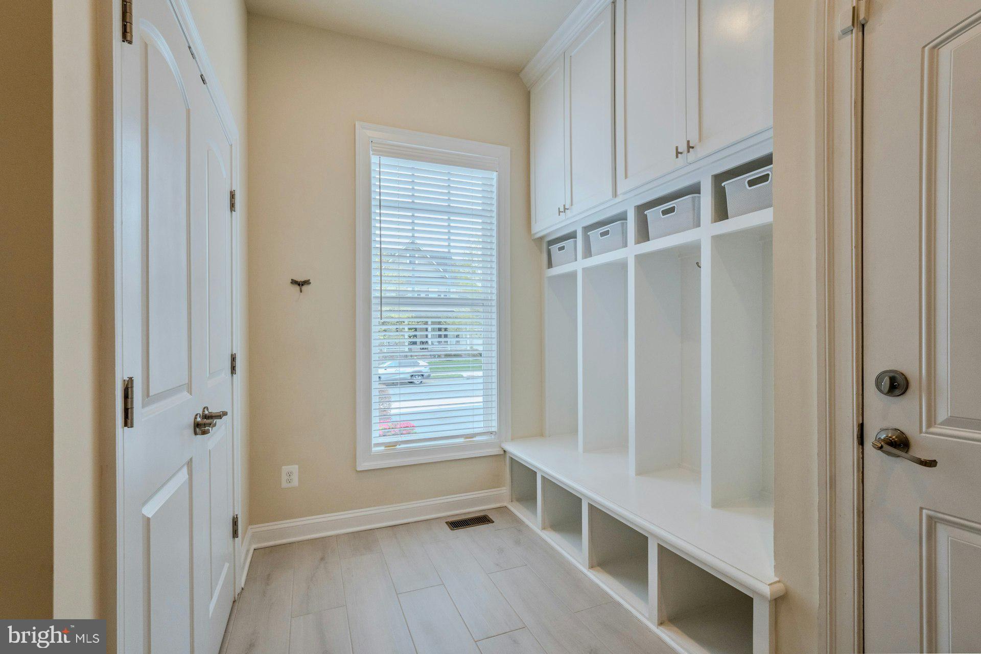 ASHBURN PLACE - Residential