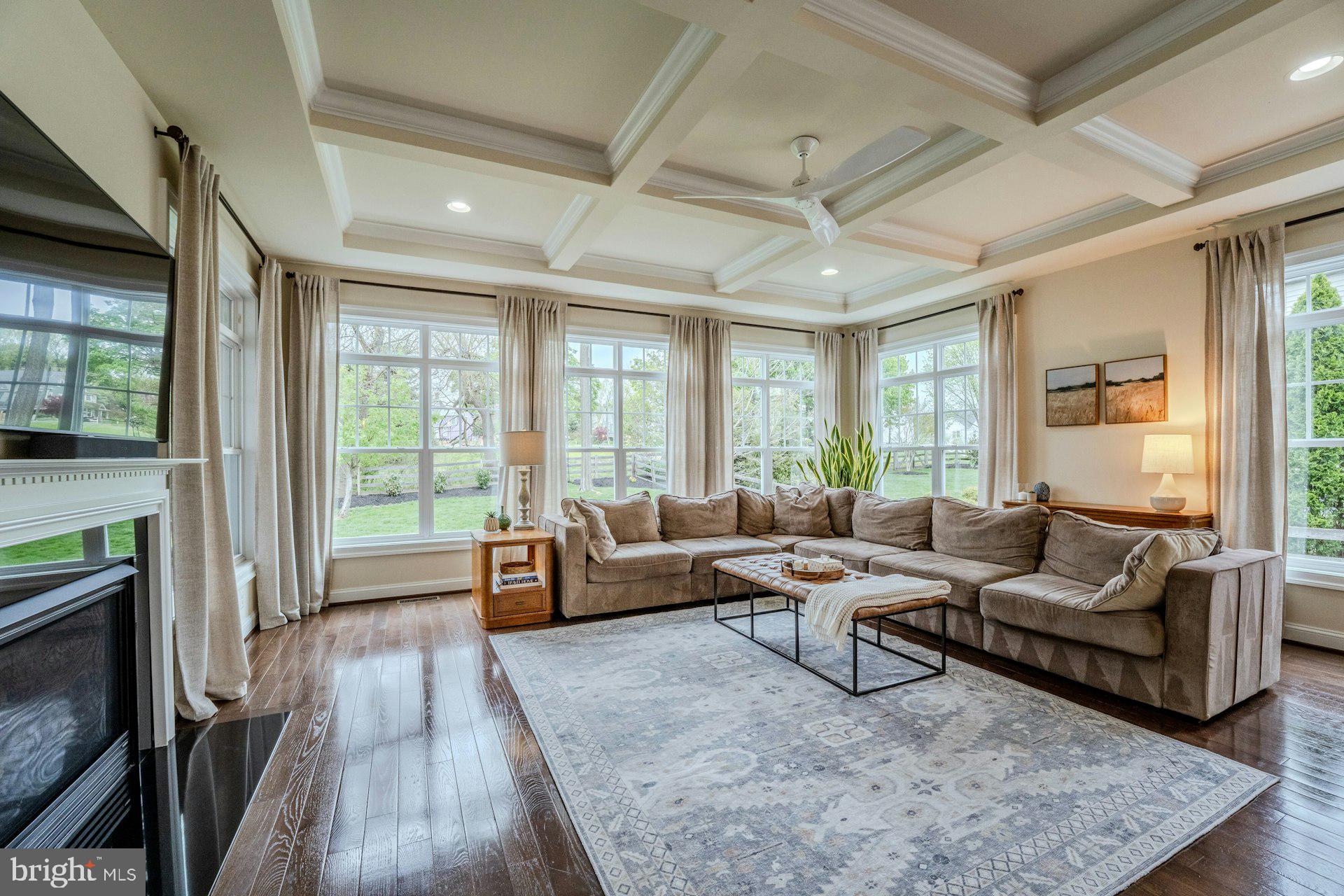 ASHBURN PLACE - Residential