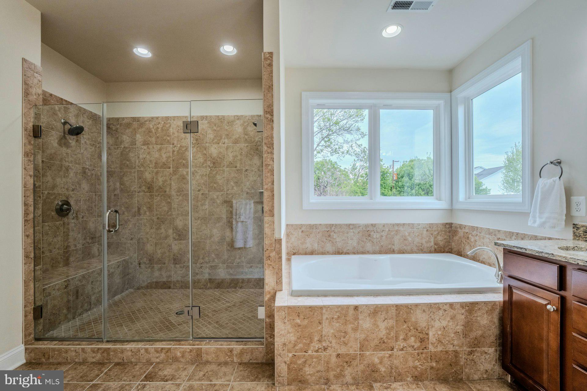 ASHBURN PLACE - Residential