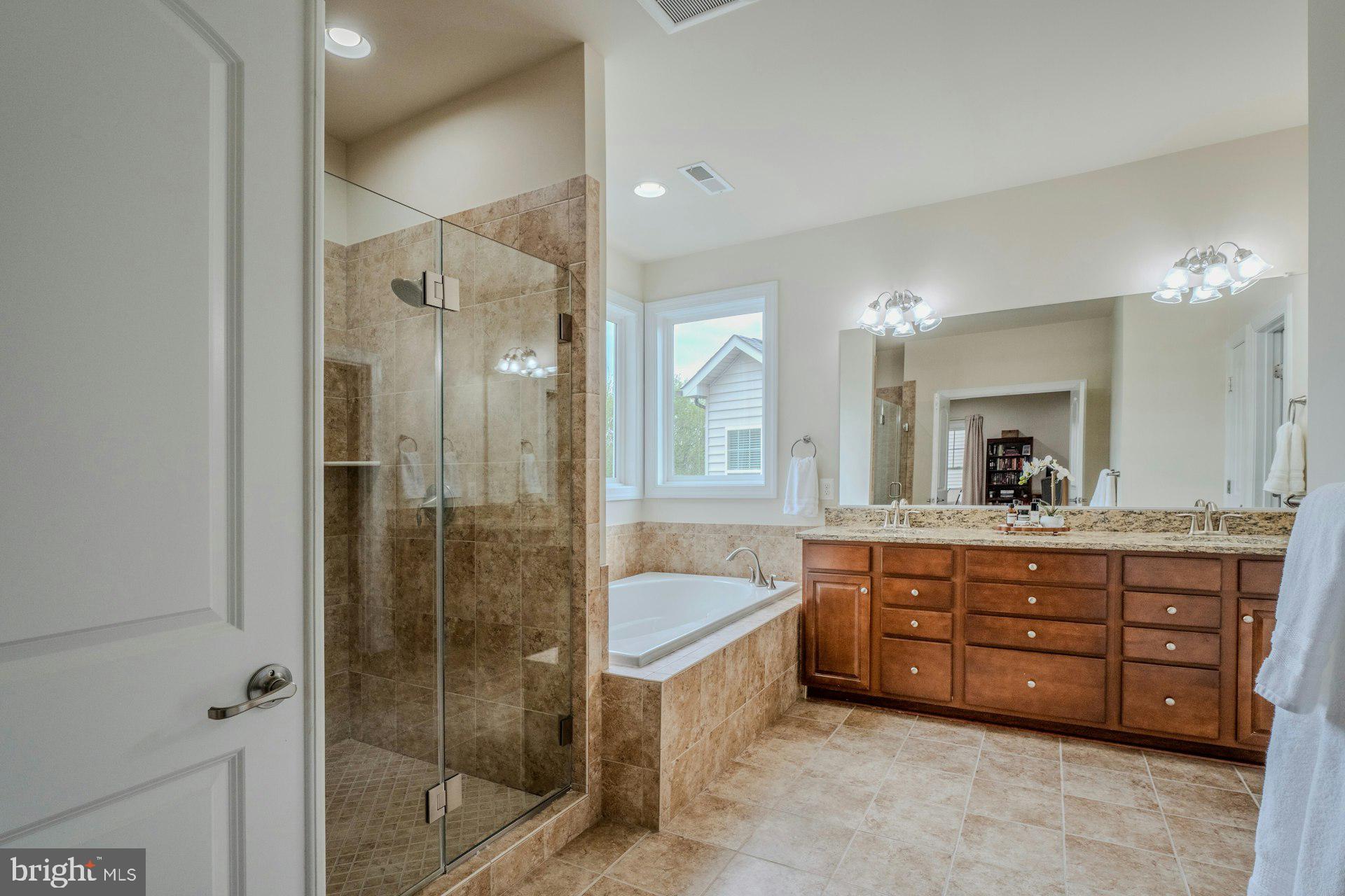 ASHBURN PLACE - Residential