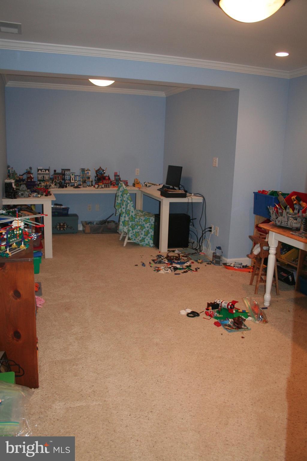 VILLAGES AT SAYBROOKE - Residential Lease