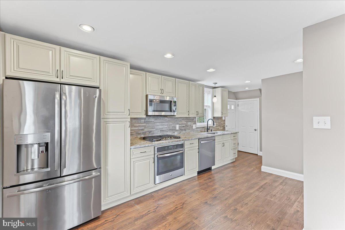 SCENIC HILLS - Residential