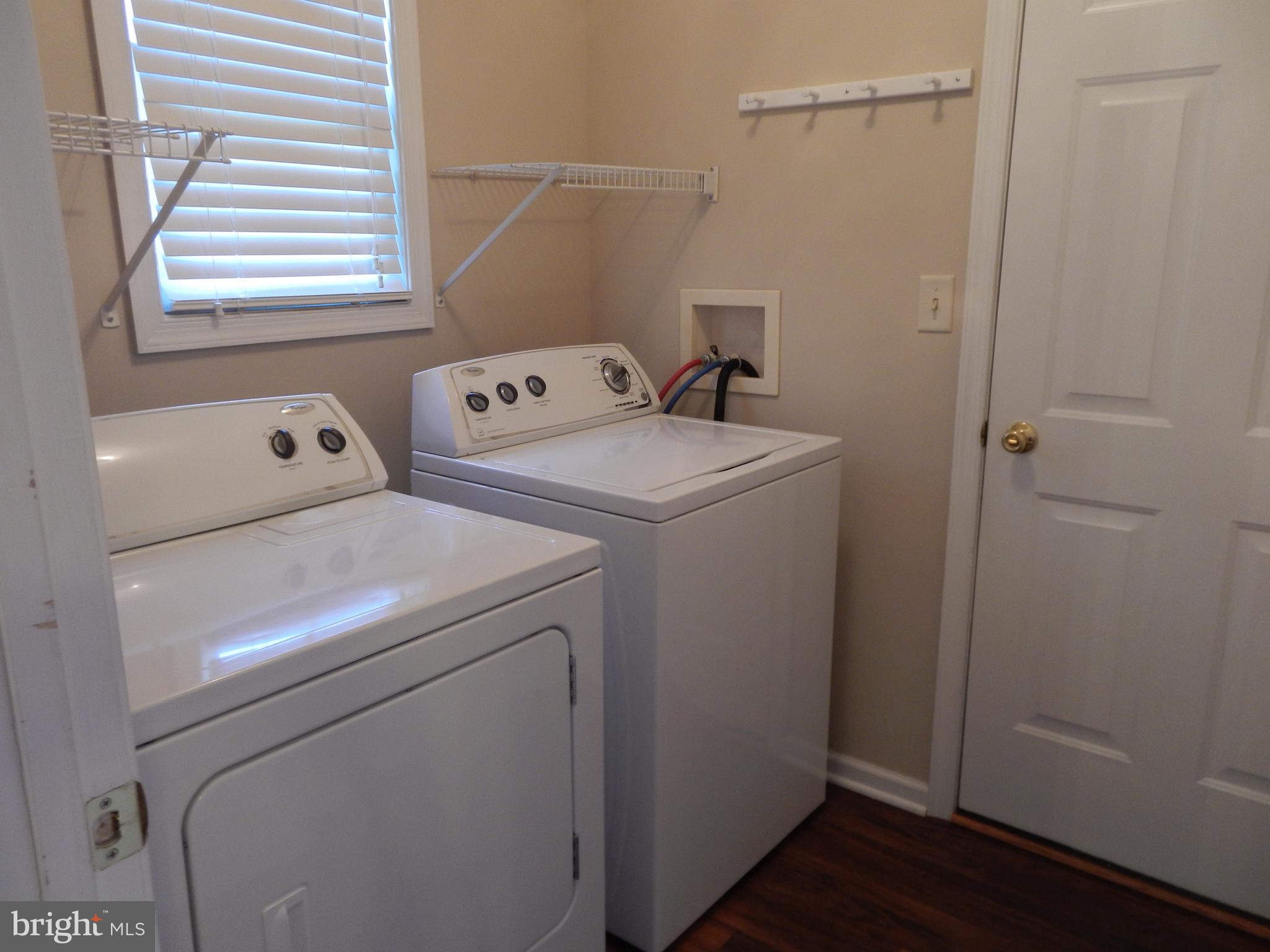 ENCLAVE - Residential