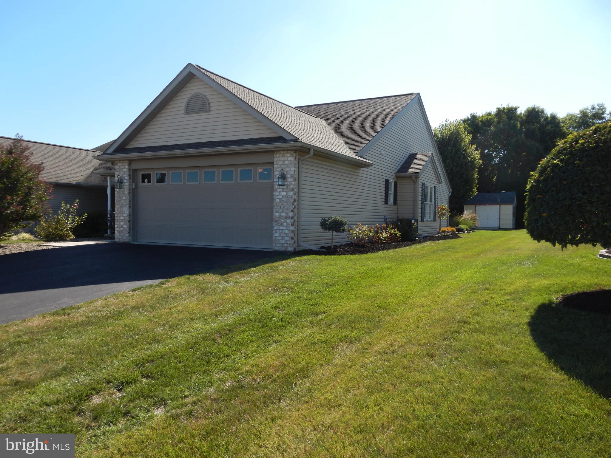 ENCLAVE - Residential