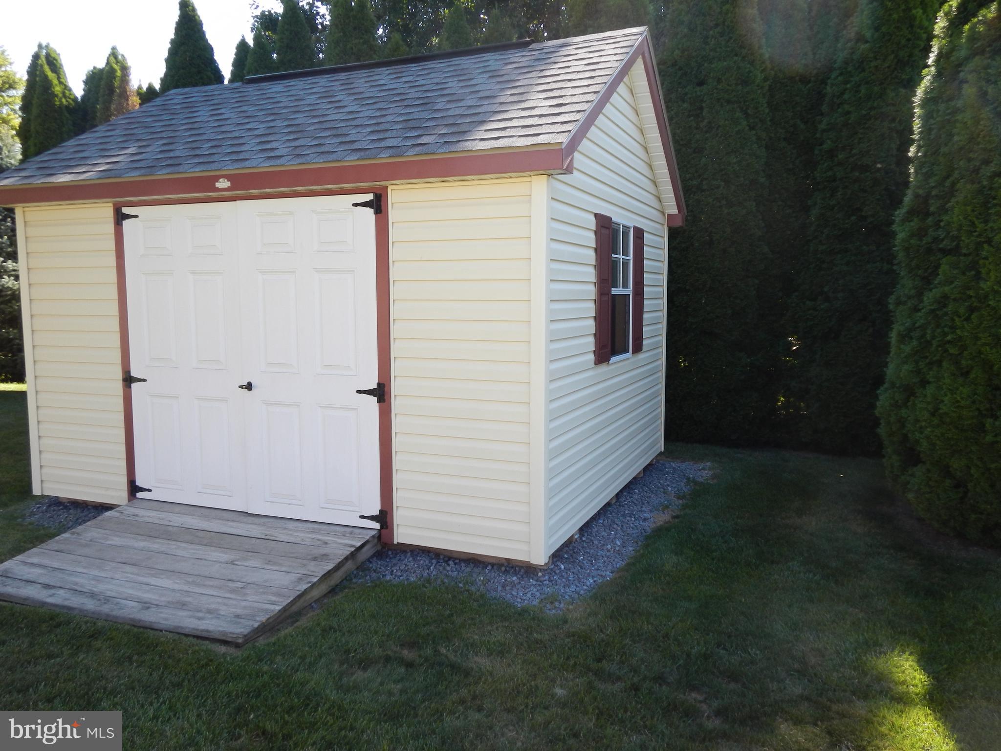 ENCLAVE - Residential