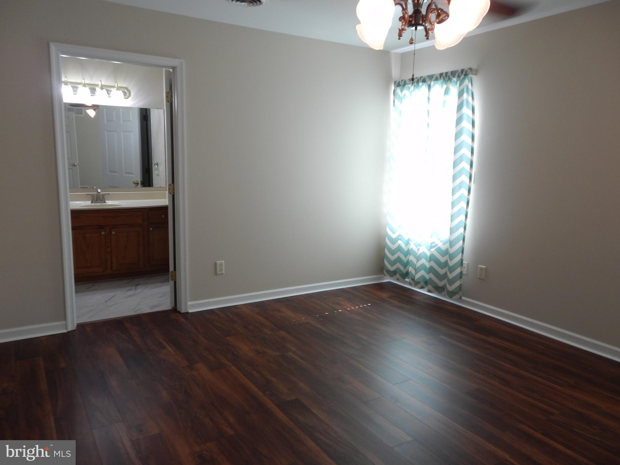 ENCLAVE - Residential