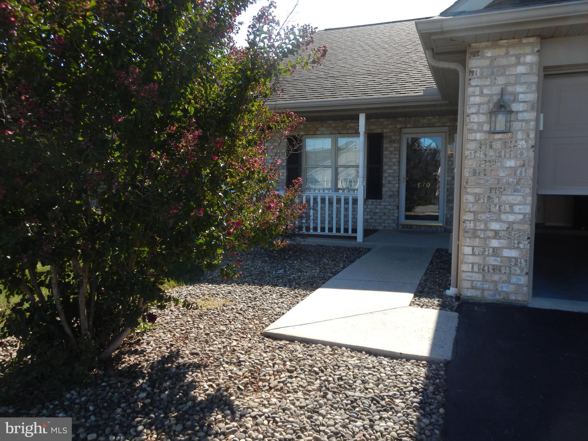 ENCLAVE - Residential