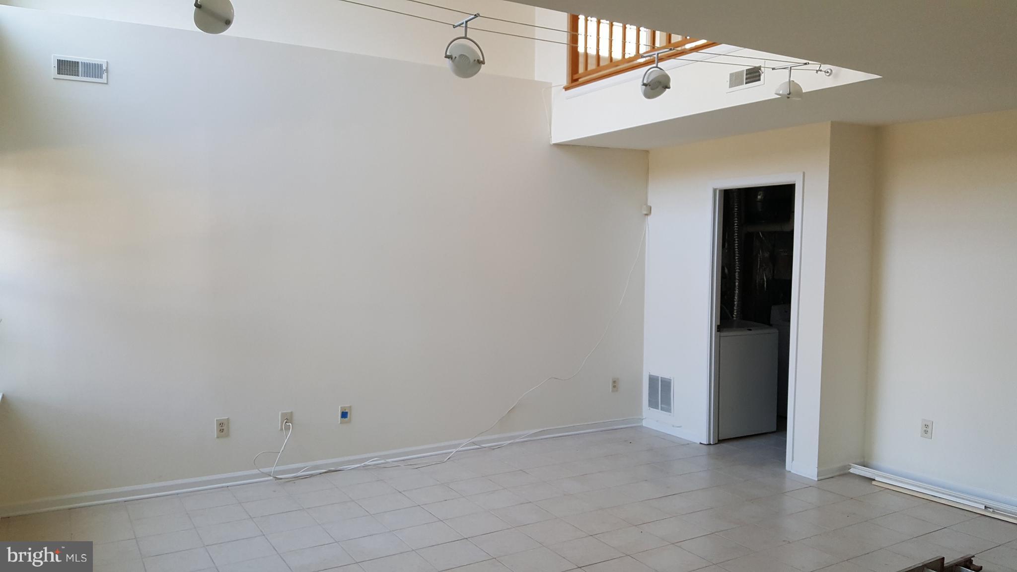 BOWLING BROOK FARMS - Residential Lease