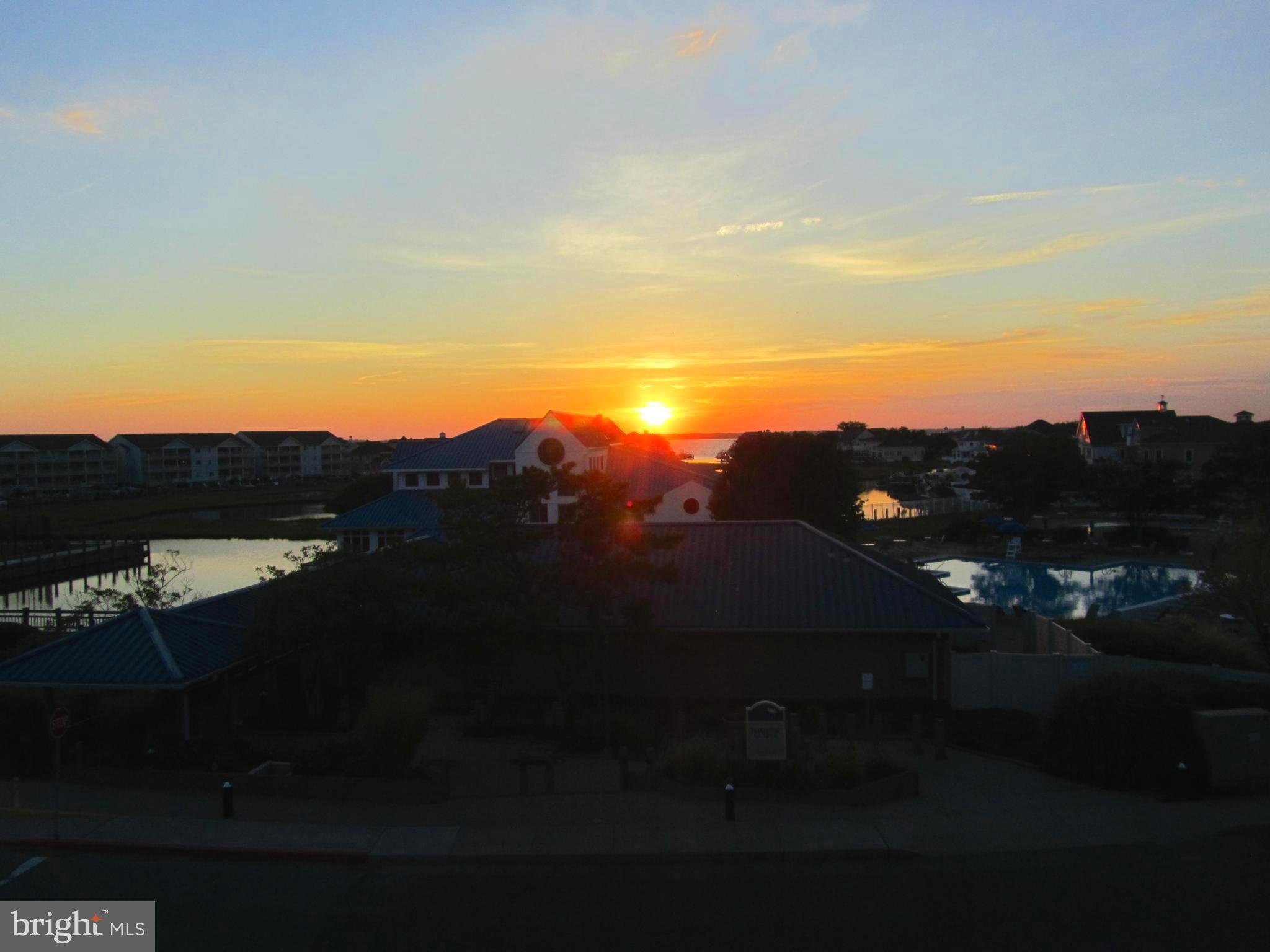 EQUESTRIAN SHORES - Residential