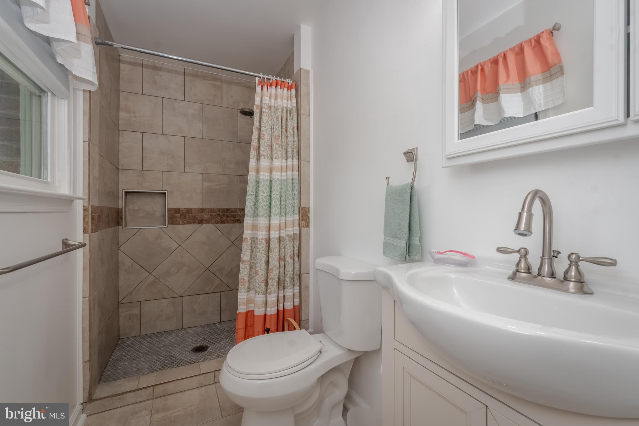 DARRYL GARDENS - Residential