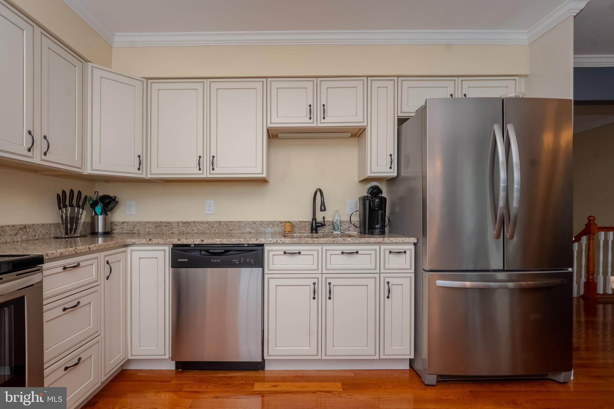 DARRYL GARDENS - Residential