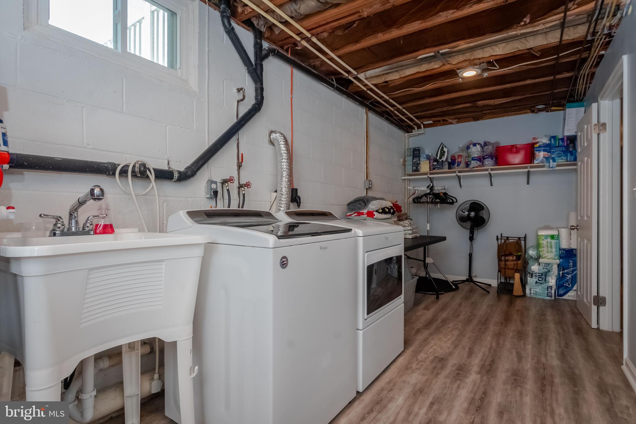 DARRYL GARDENS - Residential