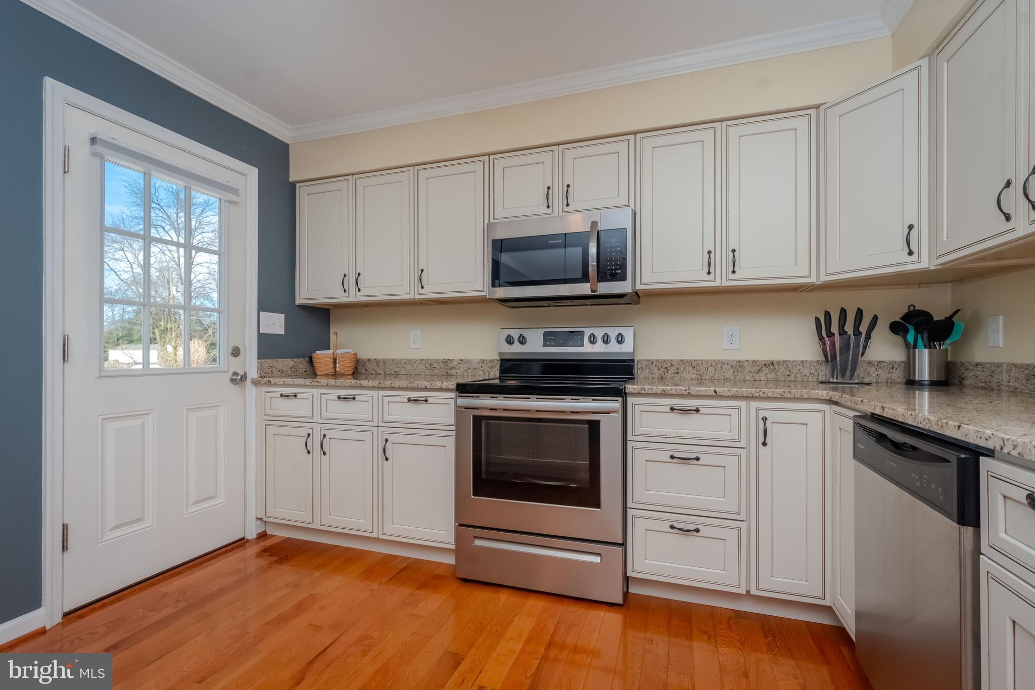 DARRYL GARDENS - Residential