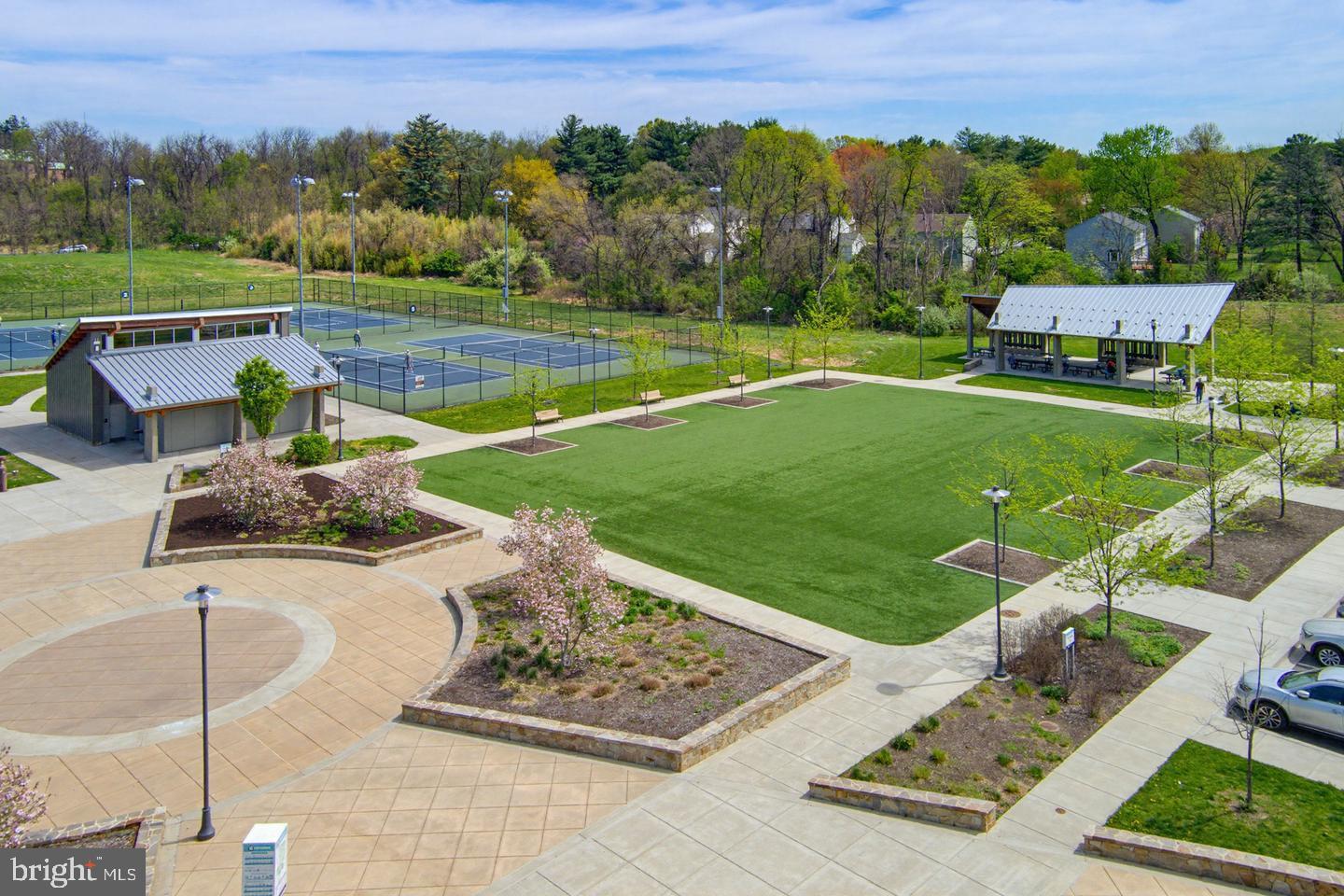 VILLAGE OF OAKLAND MILLS - Residential