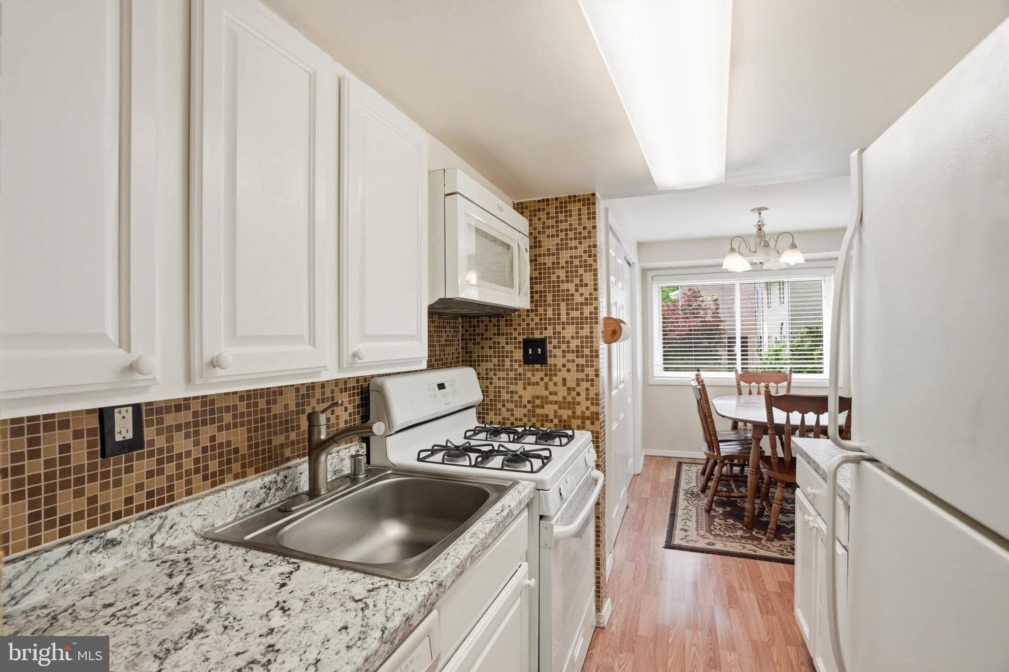 VILLAGE OF OAKLAND MILLS - Residential