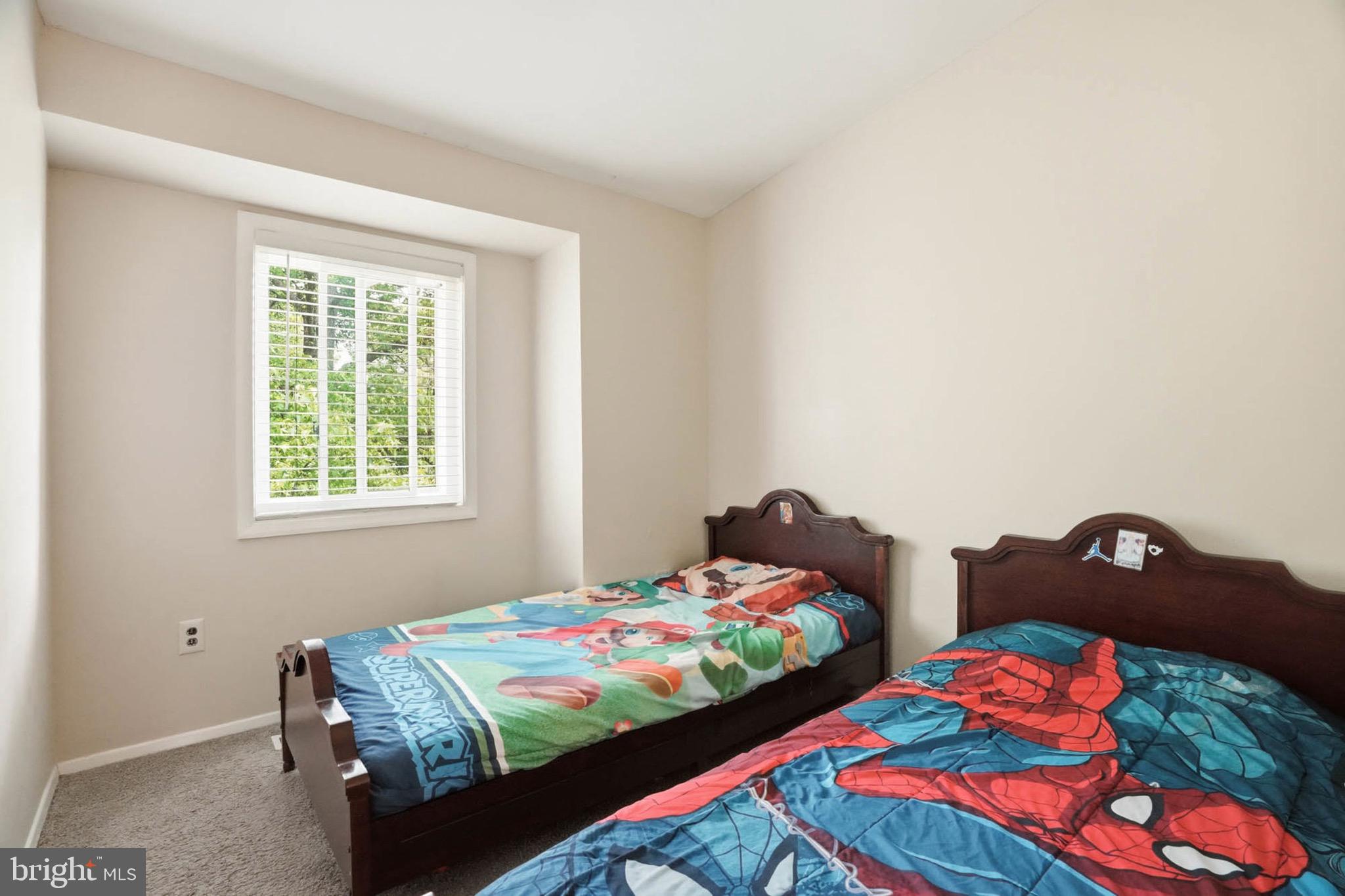 VILLAGE OF OAKLAND MILLS - Residential