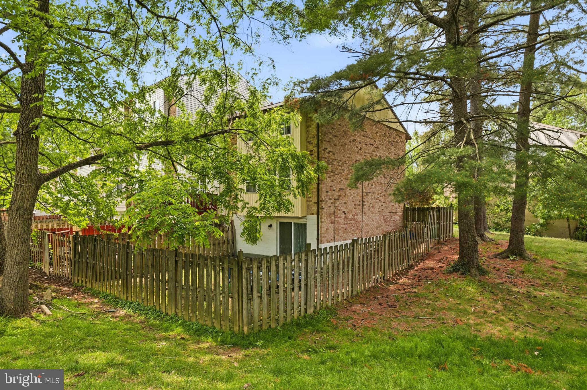 VILLAGE OF OAKLAND MILLS - Residential