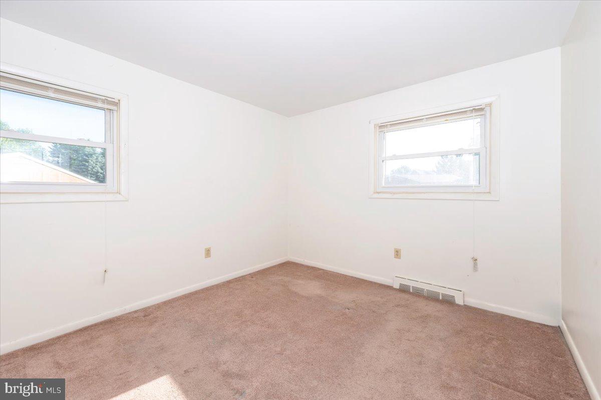 COLLEGE ESTATES - Residential