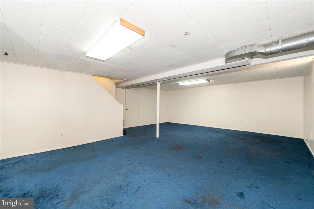 COLLEGE ESTATES - Residential