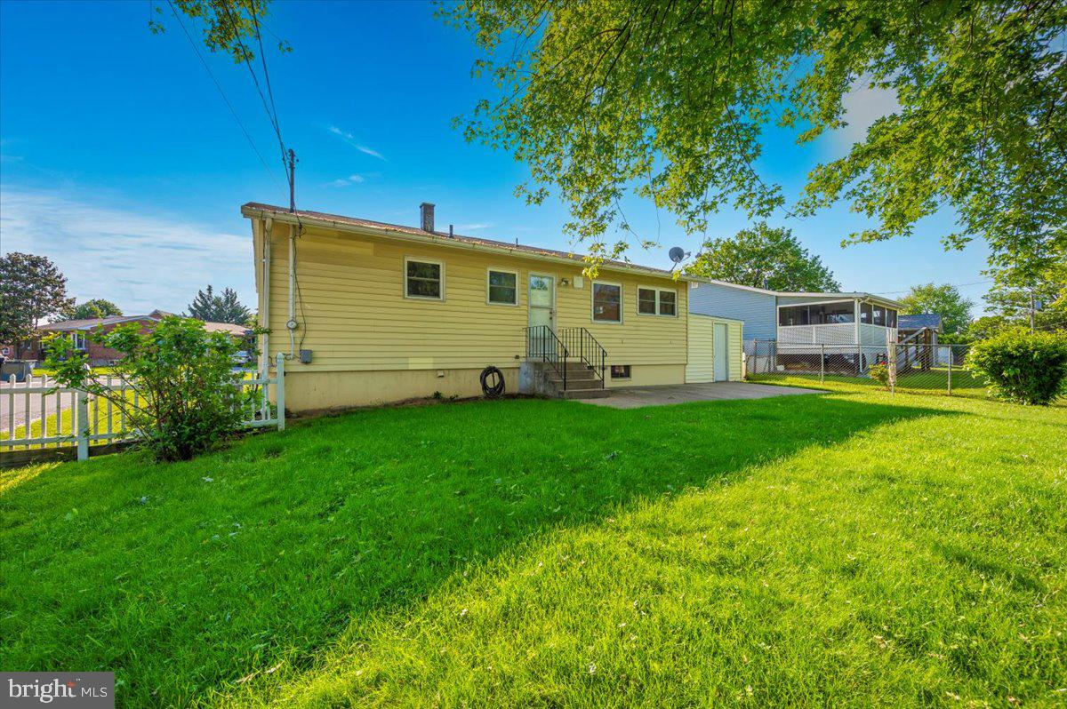 COLLEGE ESTATES - Residential