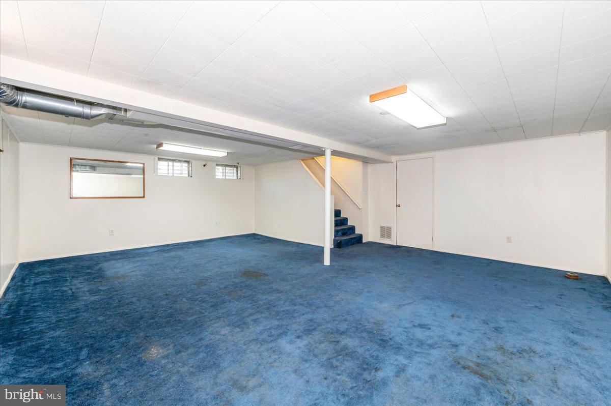 COLLEGE ESTATES - Residential