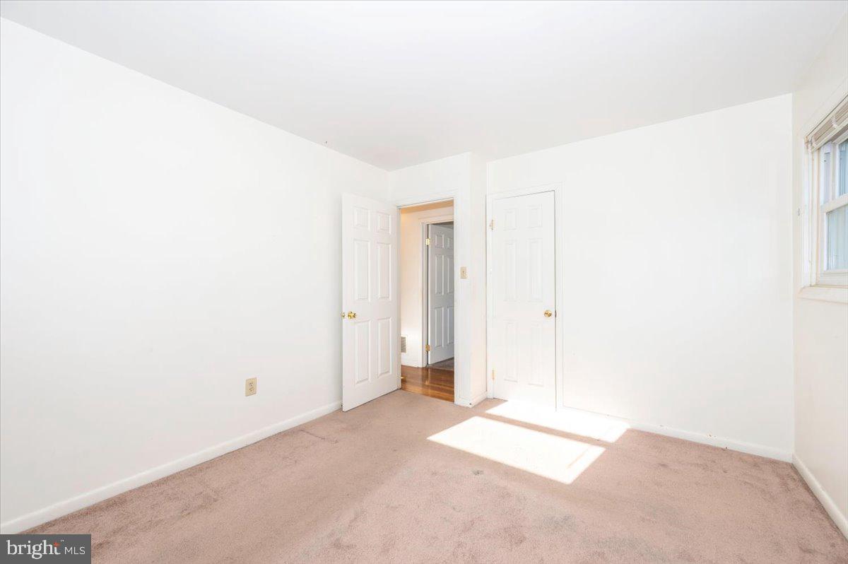 COLLEGE ESTATES - Residential