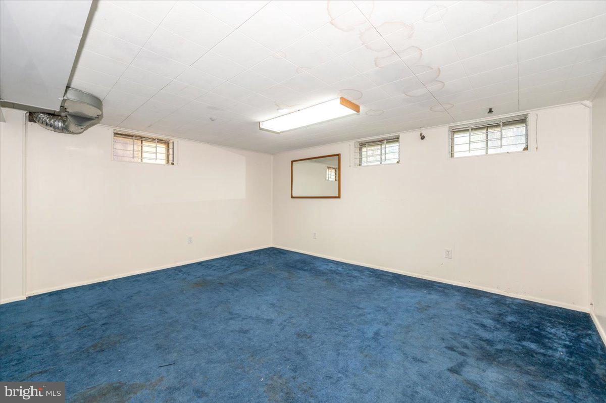 COLLEGE ESTATES - Residential