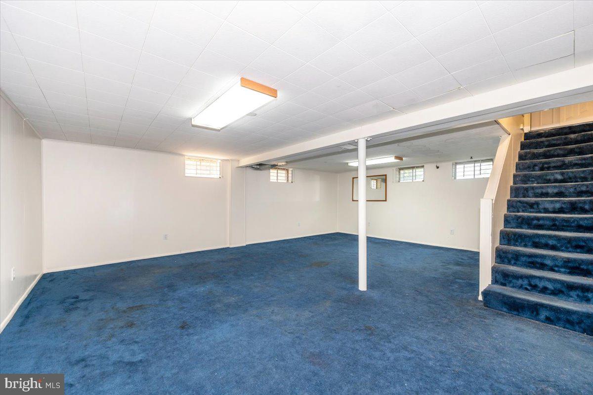 COLLEGE ESTATES - Residential